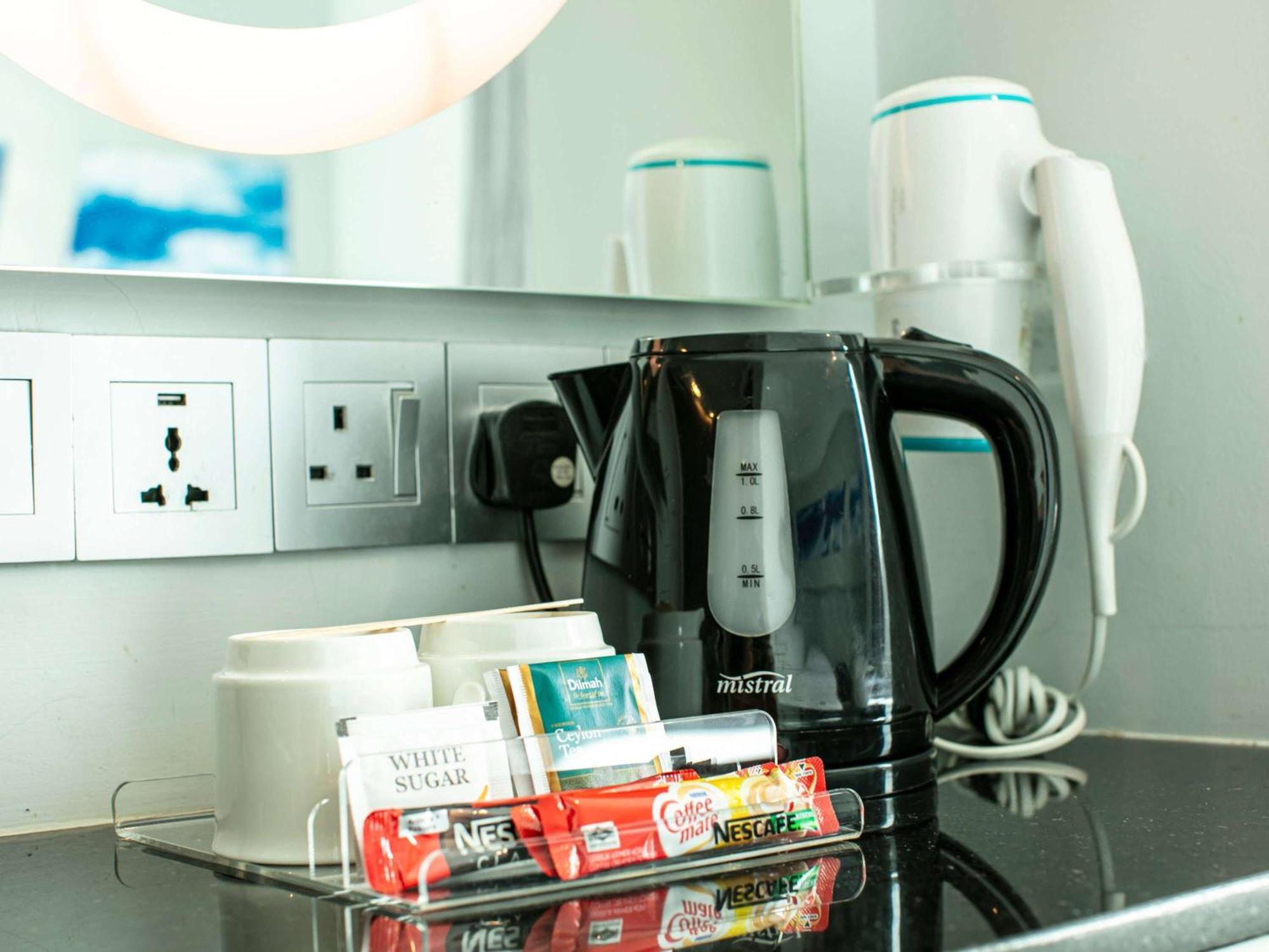 Ibis Budget Singapore Selegie Esterno foto