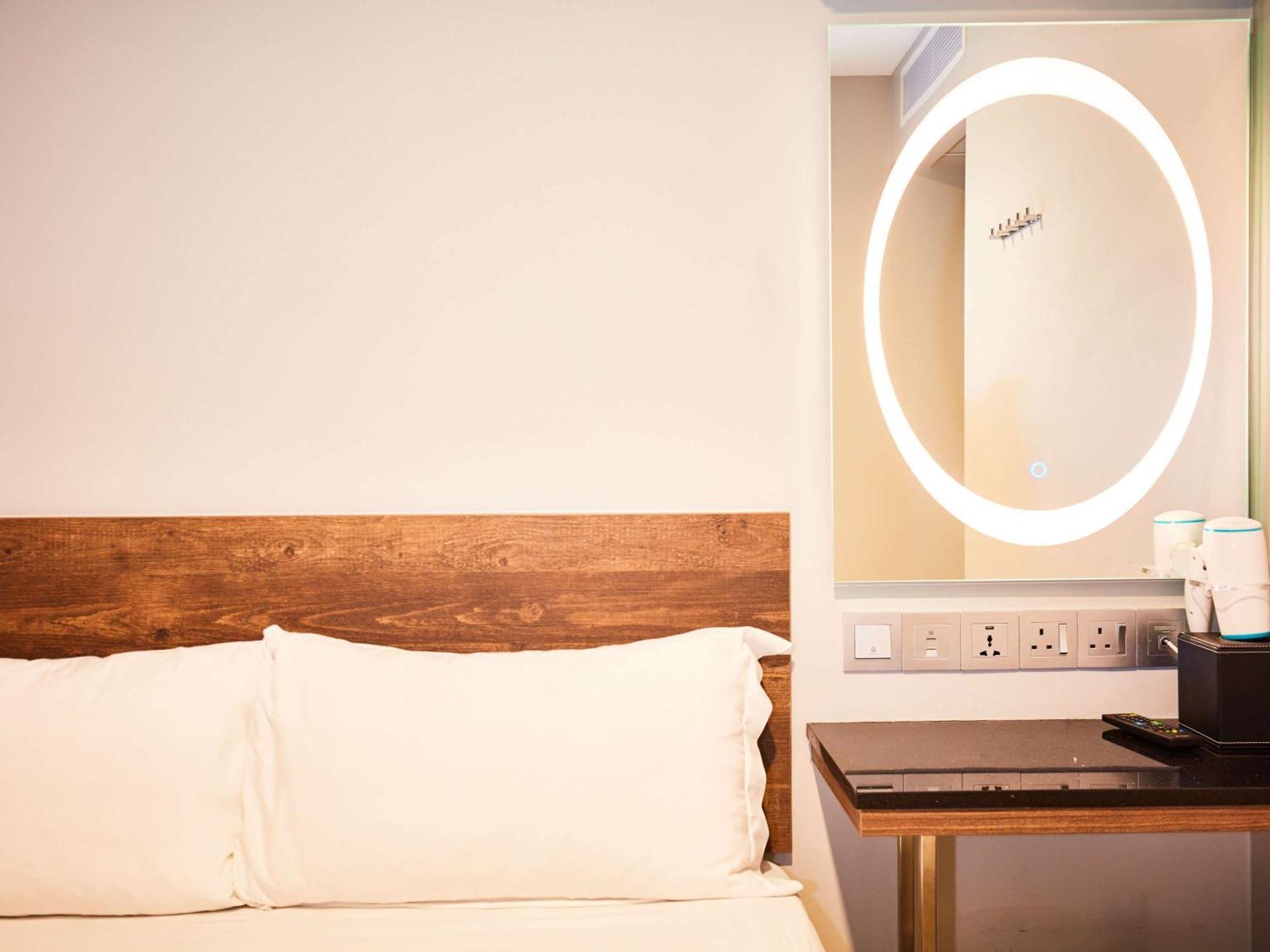 Ibis Budget Singapore Selegie Esterno foto
